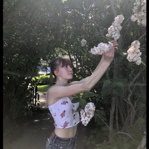 Meet your Posher, Ella